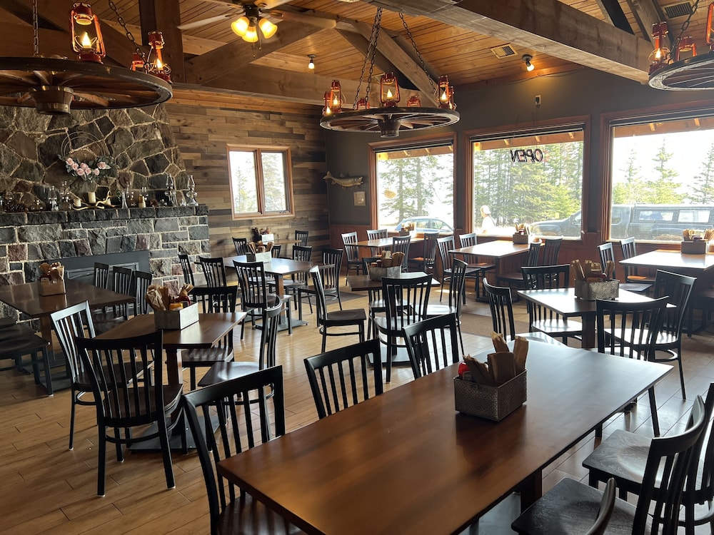 Cascade Lodge 34/50