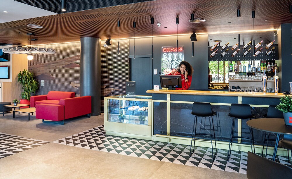 IBIS BARCELONA AEROPUERTO VILADECANS 41/62