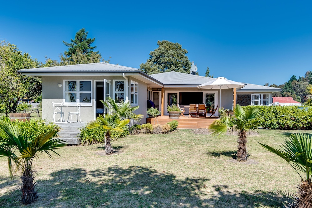 The Farmhouse at Mission Estate 19/24