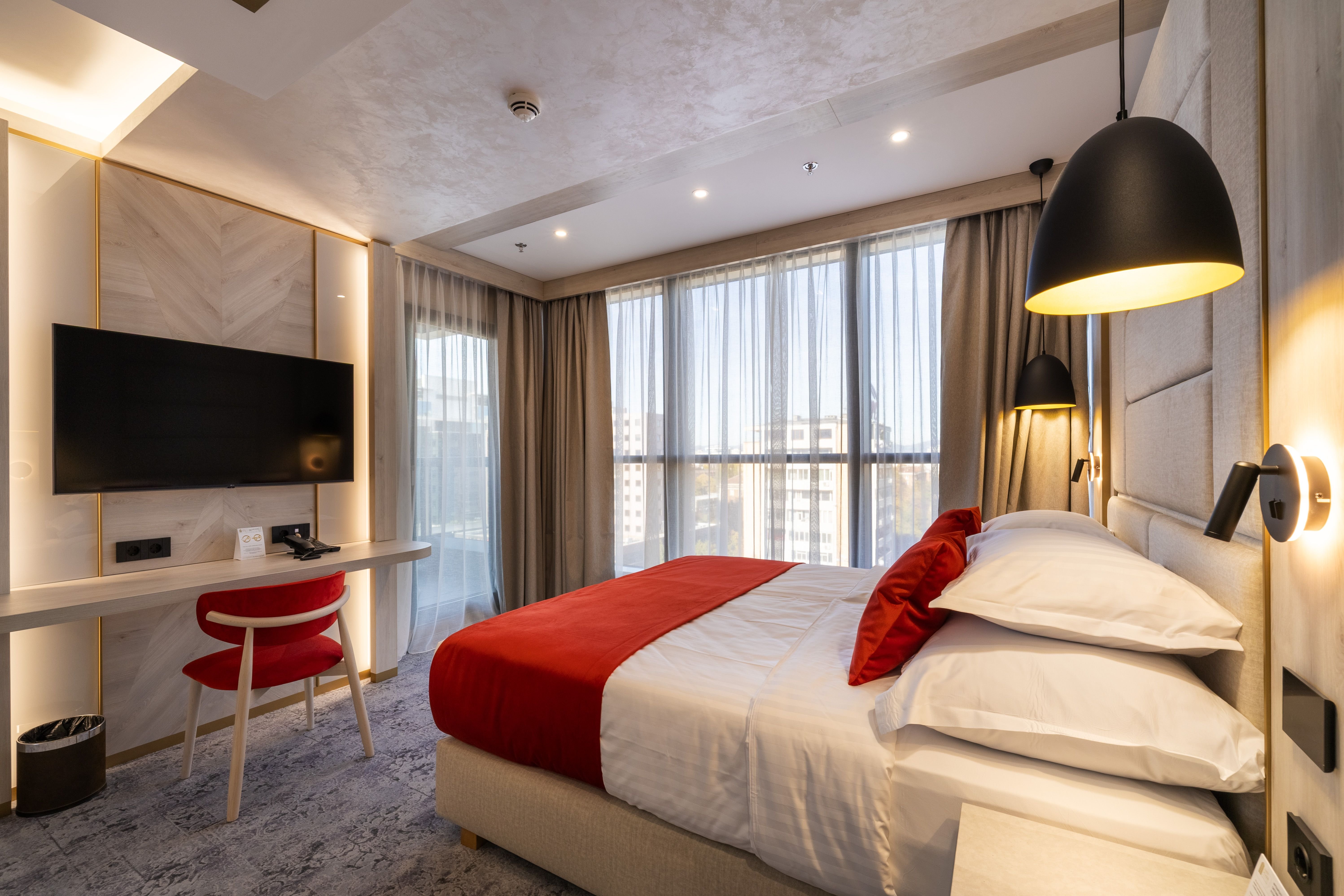 East Plaza Hotel 15/40
