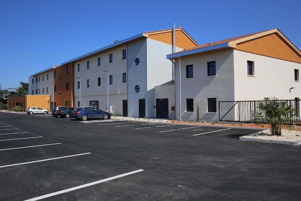 Ibis Styles Villeneuve Sur Lot Hotel 61/68