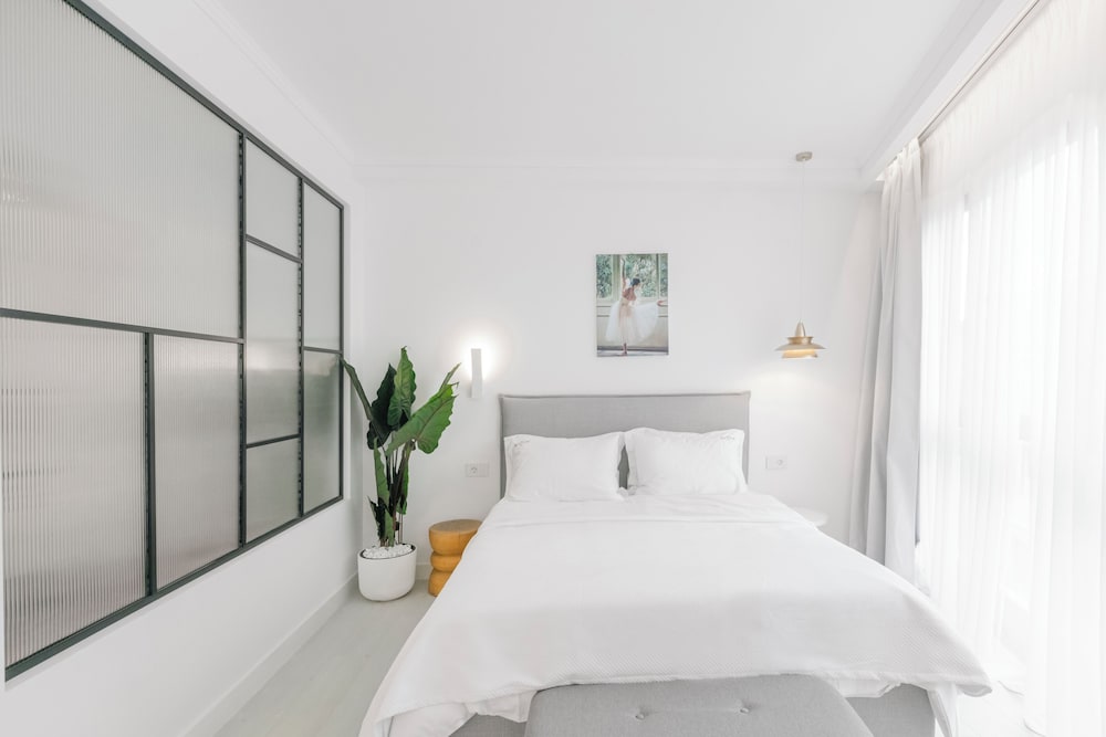Ototo Luxury Living 11/50