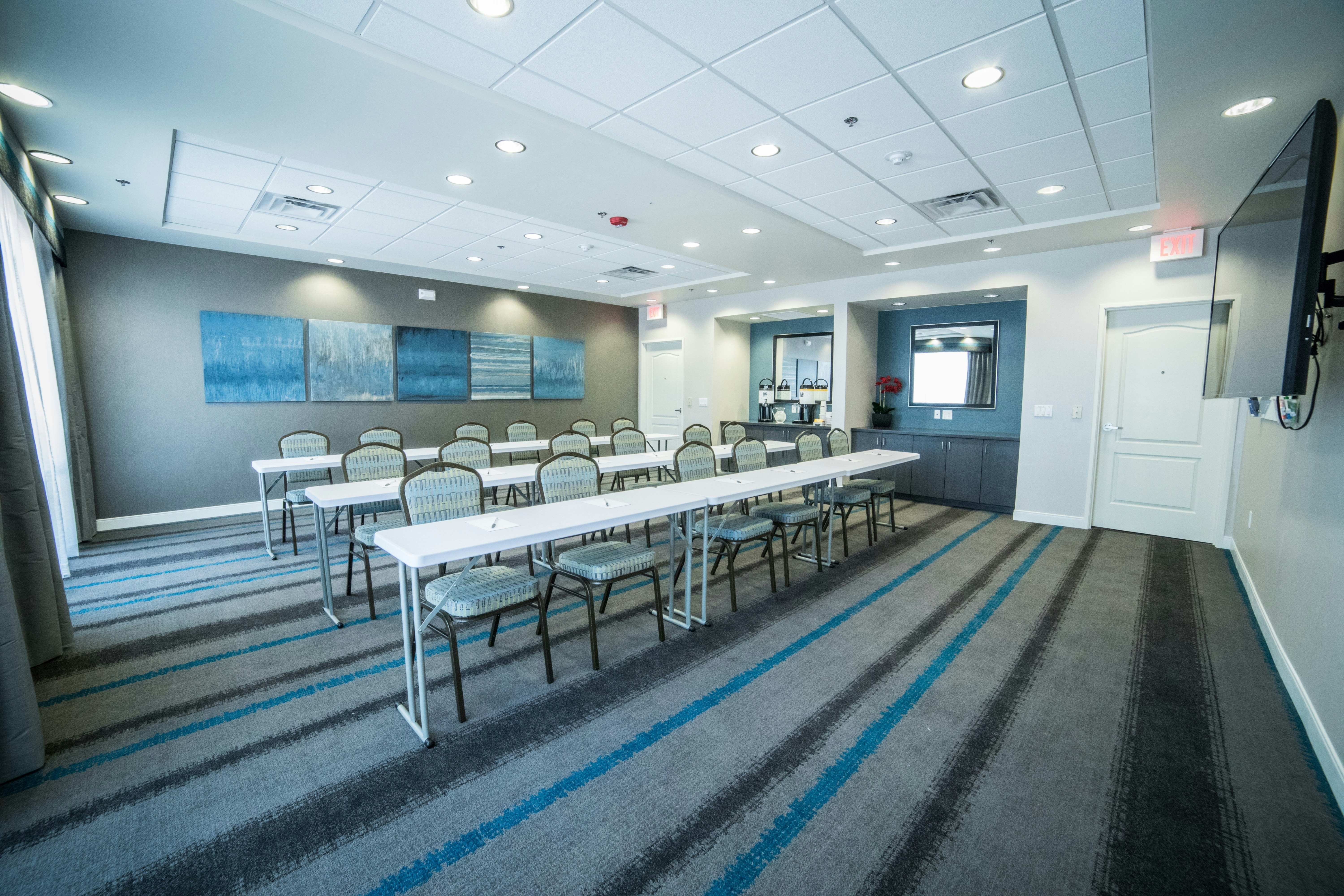 Hampton Inn & Suites Tempe/Phoenix Airport 49/68
