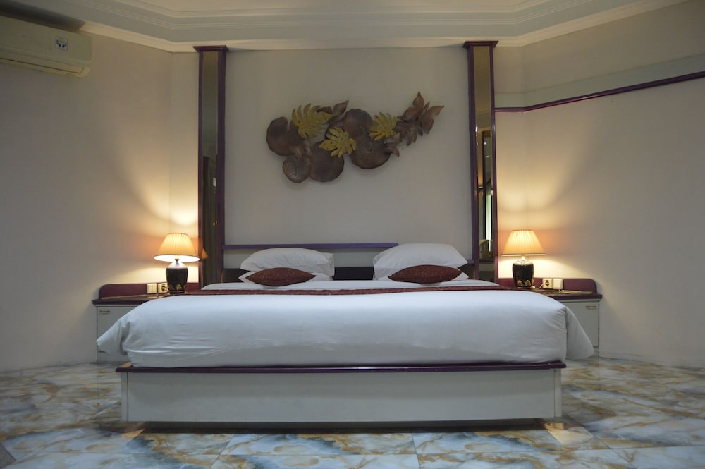 Hotel New Puri Garden Bandara Semarang 12/44