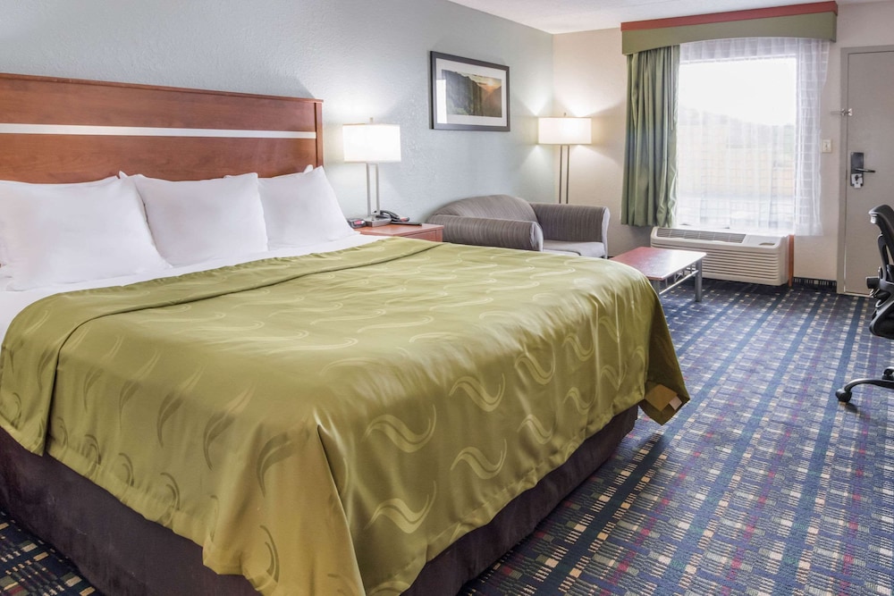 Quality Inn Dandridge 15/59