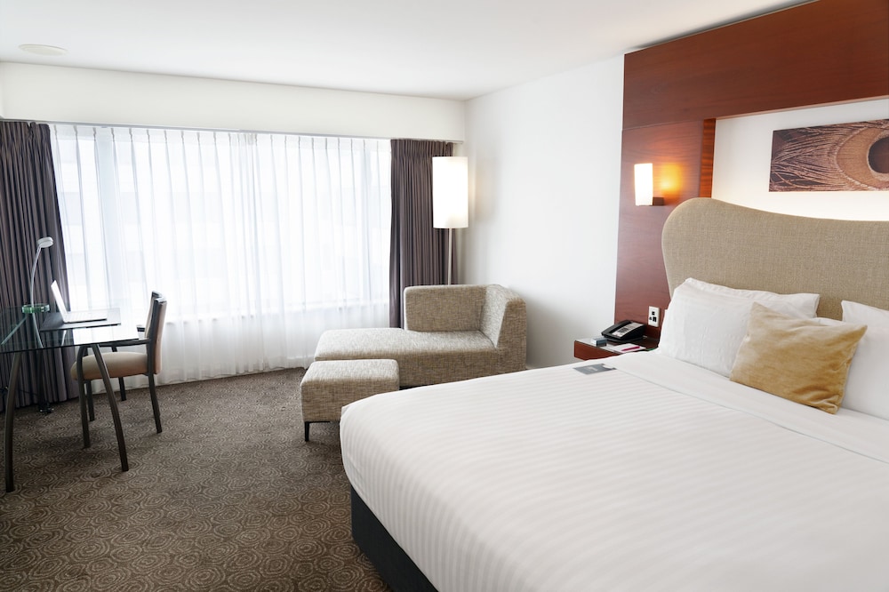 Crowne Plaza Auckland 17/77