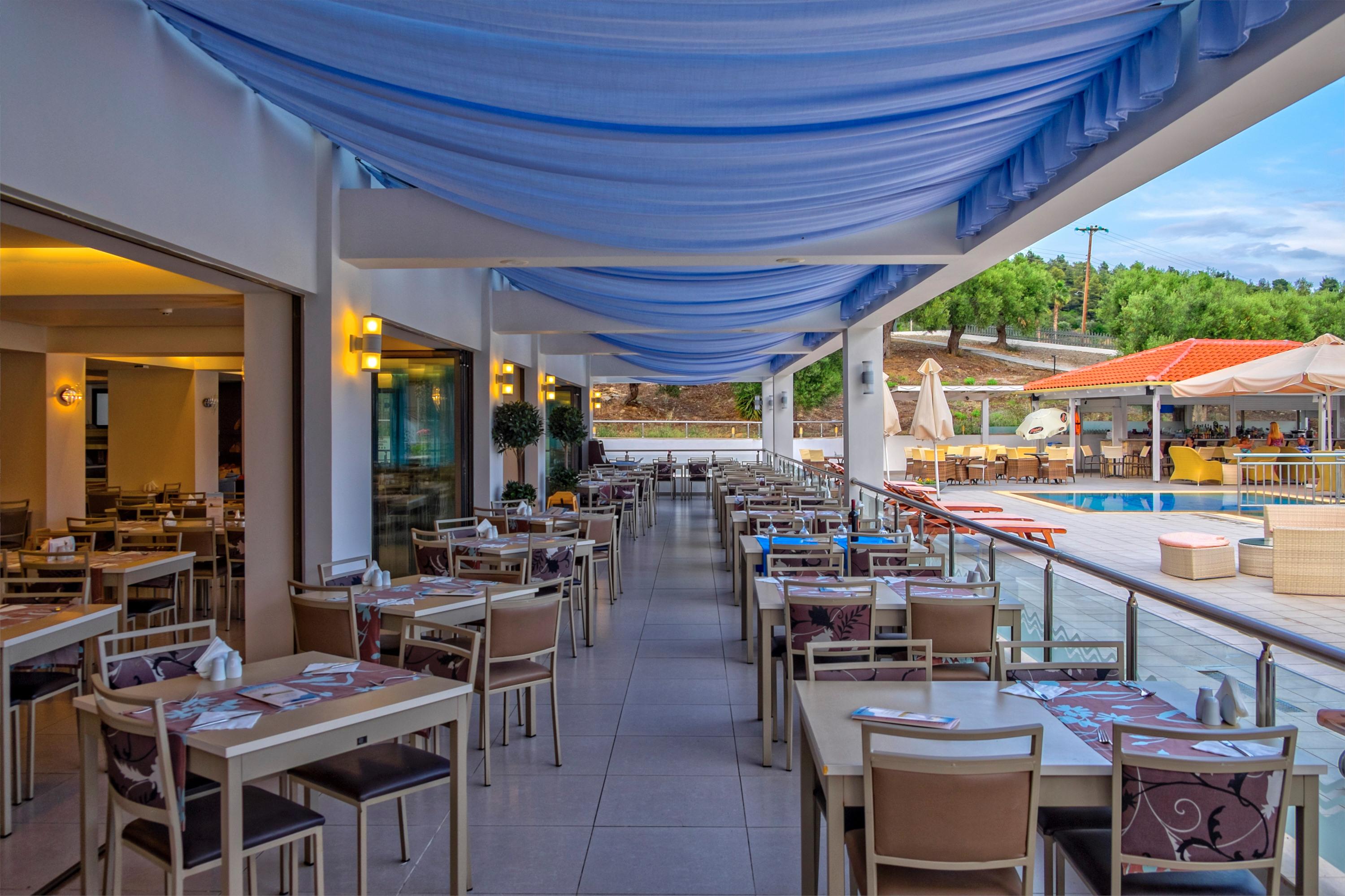 Lagomandra Beach Hotel and Suites 54/71