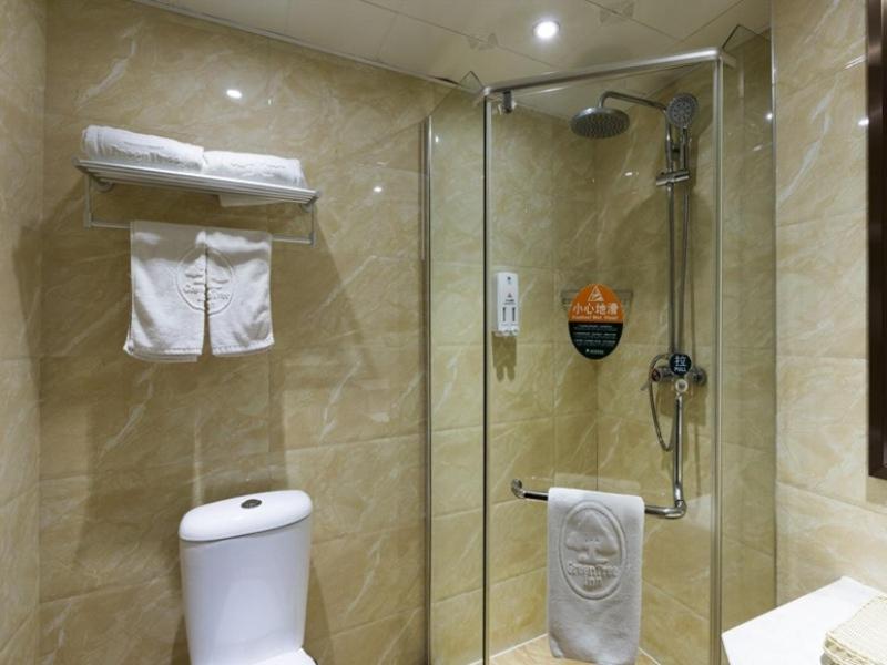 GreenTree Inn Jiangxi Yingtan Railway Station Square Business Hotel 56/58