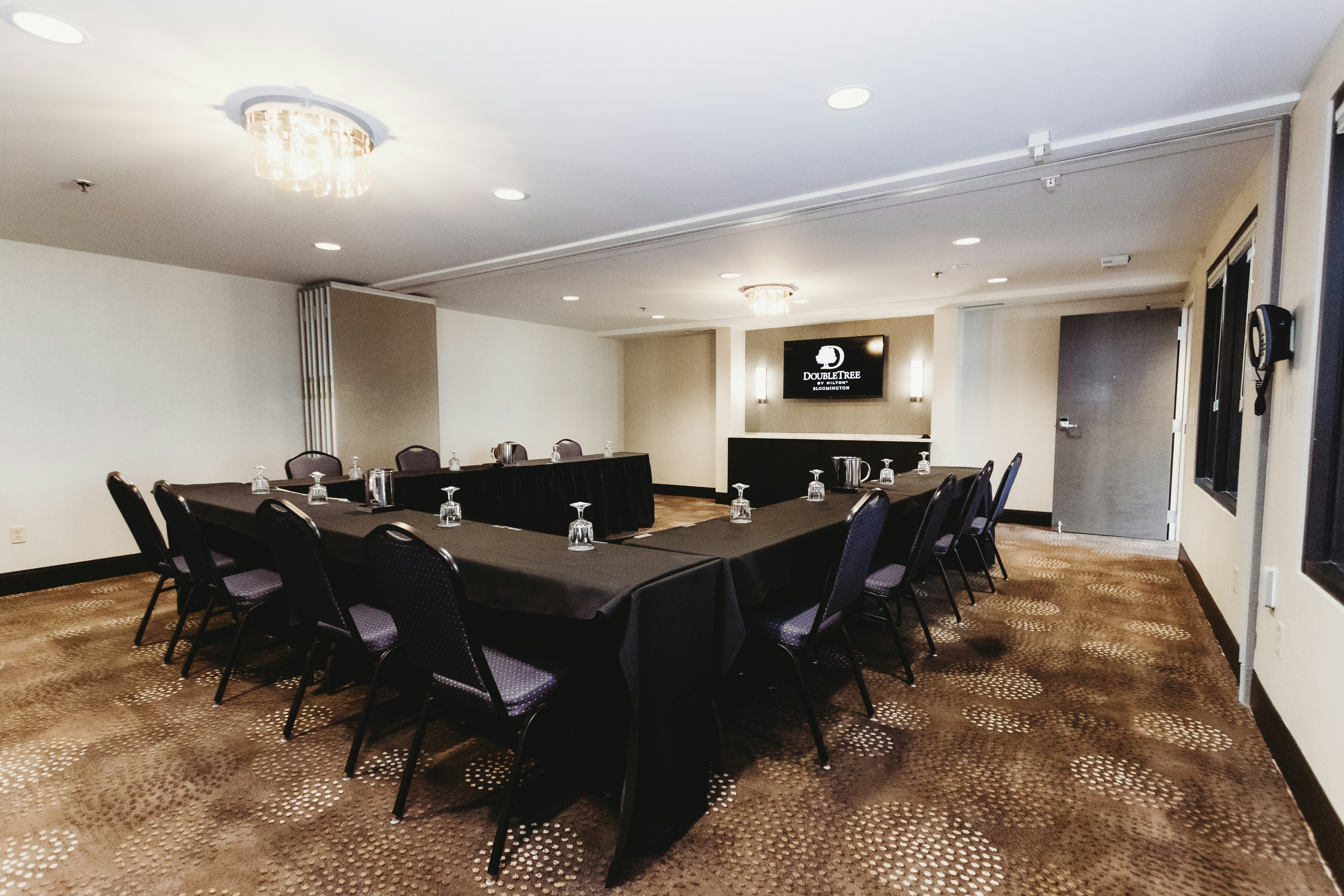 Doubletree By Hilton Bloomington 61/76