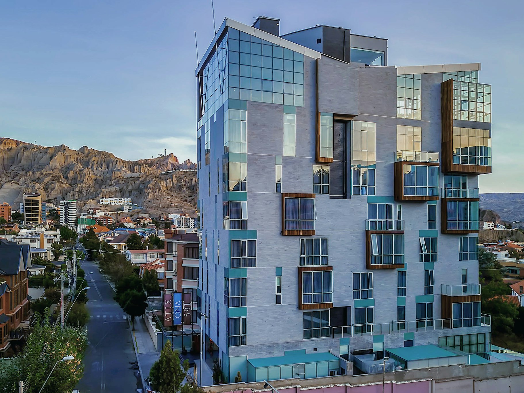 ATIX HOTEL 1/25