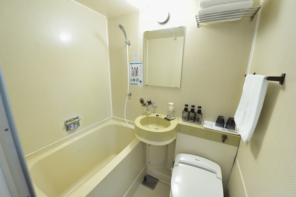 COURT HOTEL NIIGATA 11/66