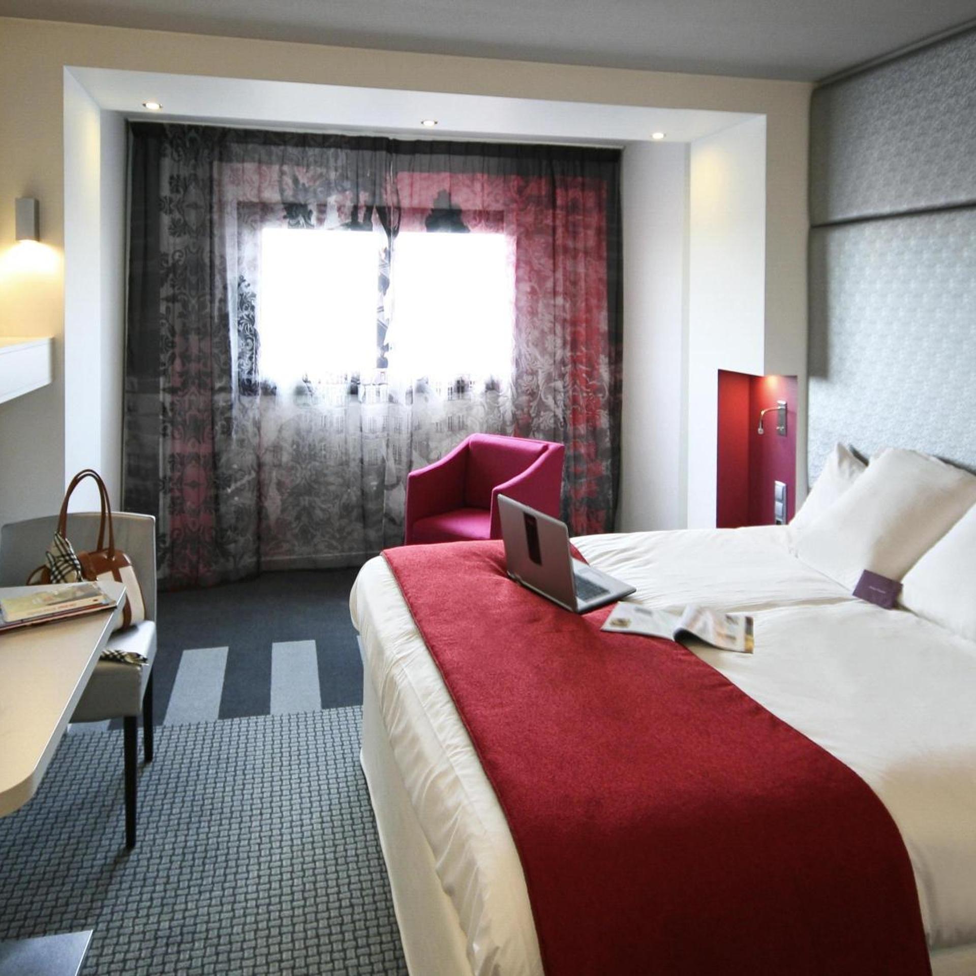 غرفة سوبيريور بسرير كينج مع أريكة، Hotel Mercure Paris Montmartre Sacre-Coeur 9/10