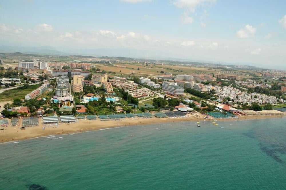 Serenis Hotel 38/49