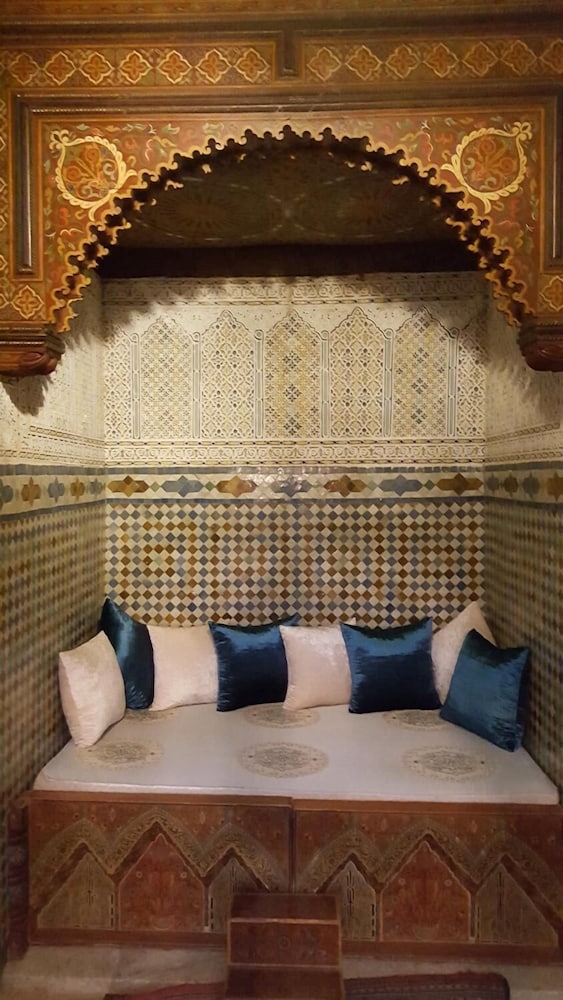 PALAIS DIDI 8/40