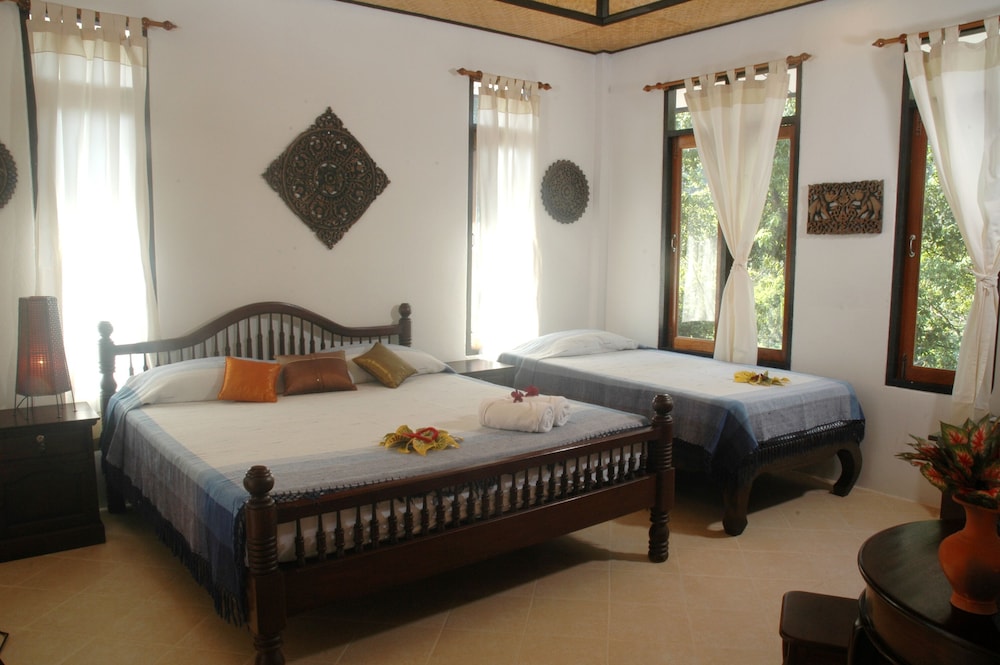 Varinda Garden Resort 12/50