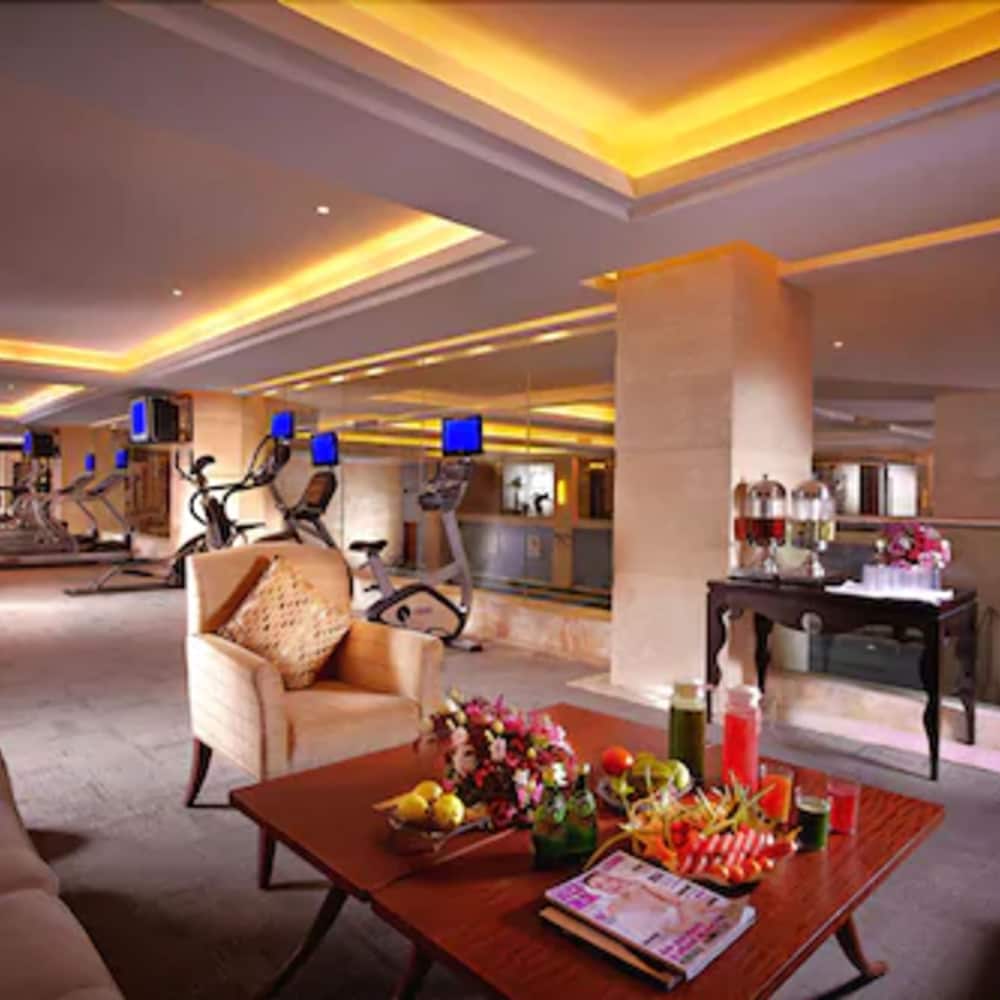 New Century Hotel Taizhou 12/15