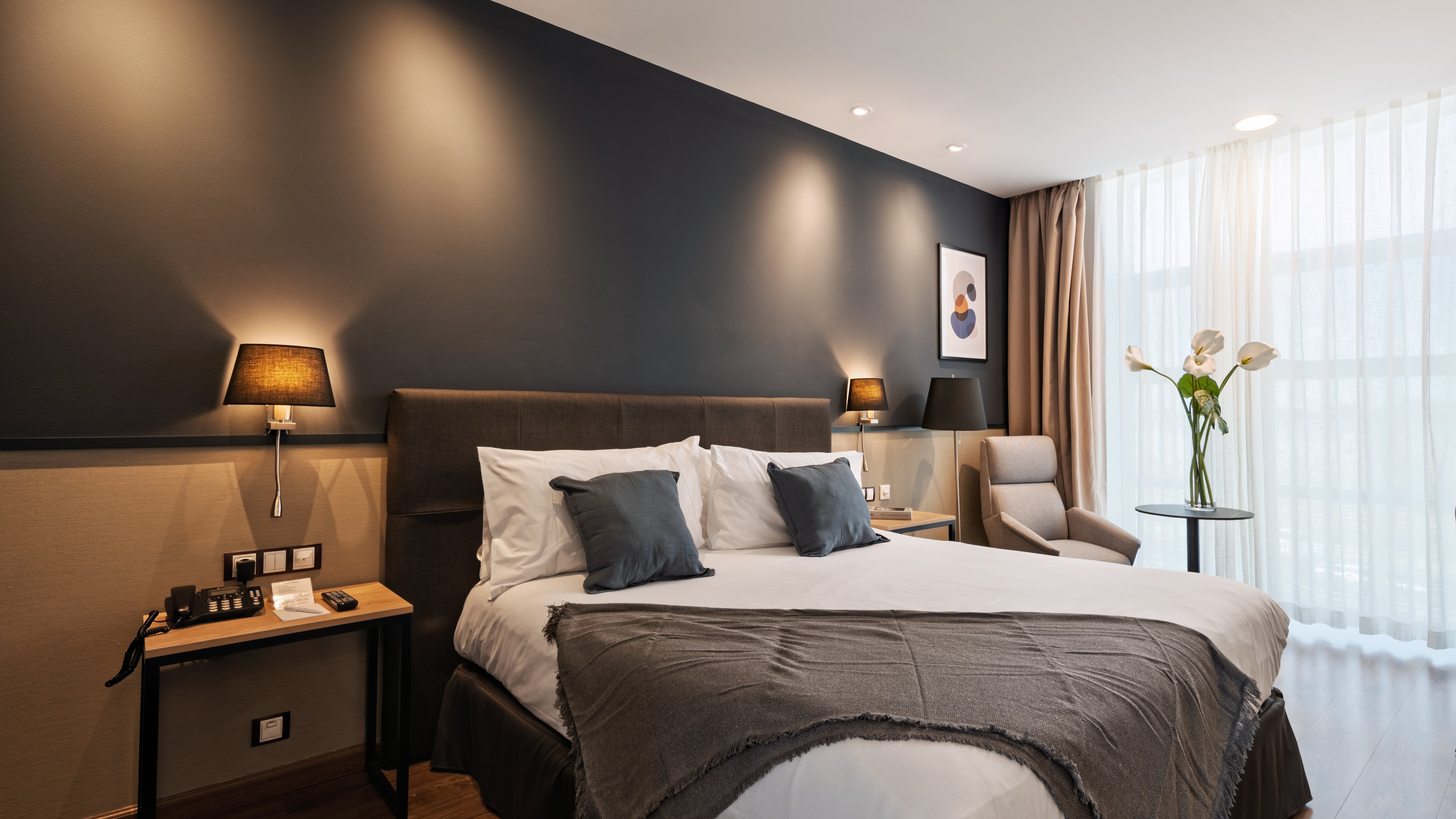 Crowne Plaza Madrid Airport Hotel 12/76