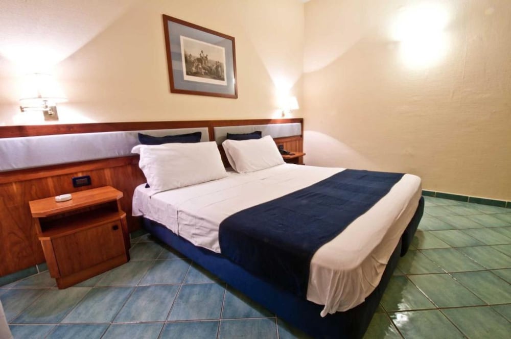 Hotel Marad 24/68
