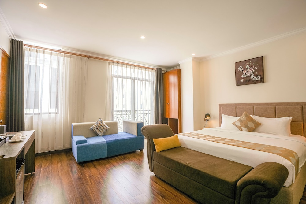 SUITE, DOUBLE BED