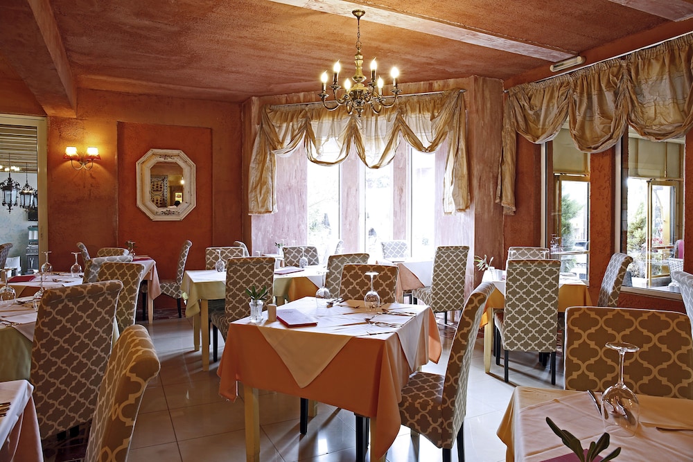 Orpheas Resort - Adults Only 58/71