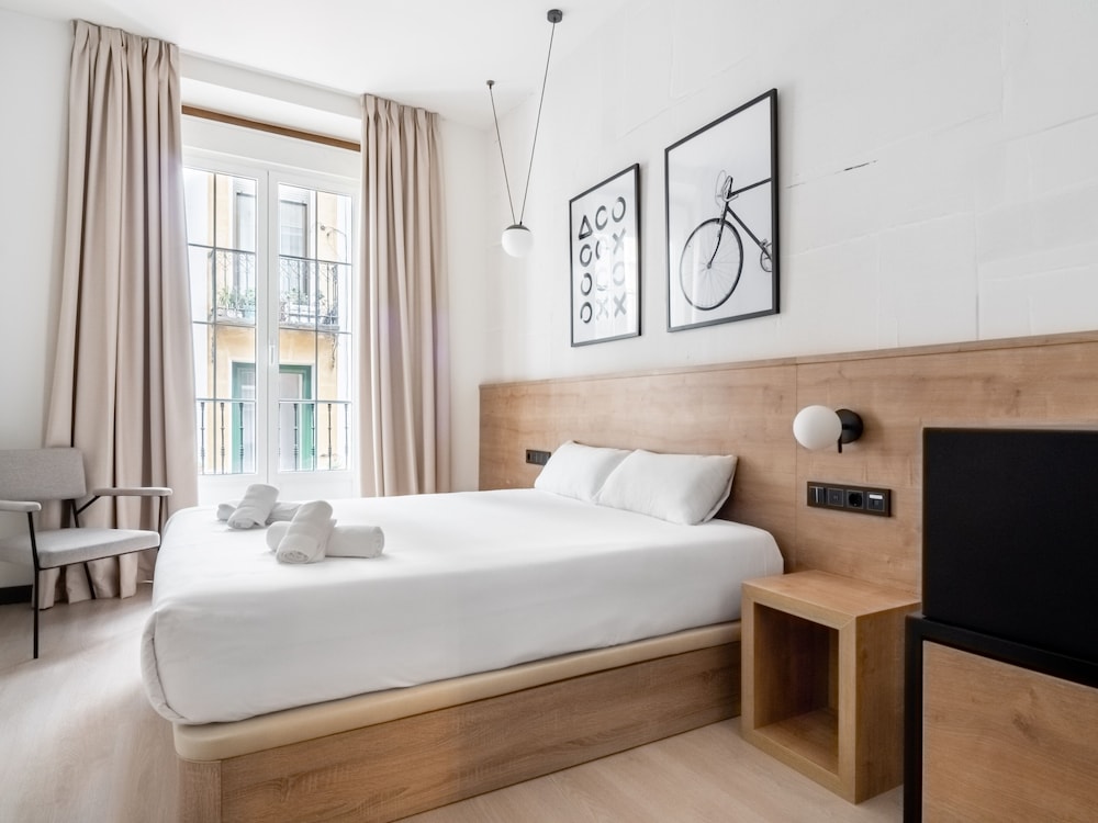 Limehome Madrid Calle de la Madera 12/48
