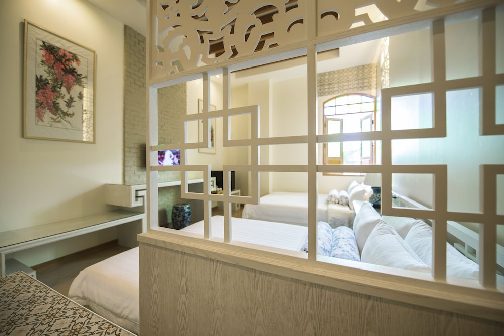 O Nya Phuket Hotel 8/70