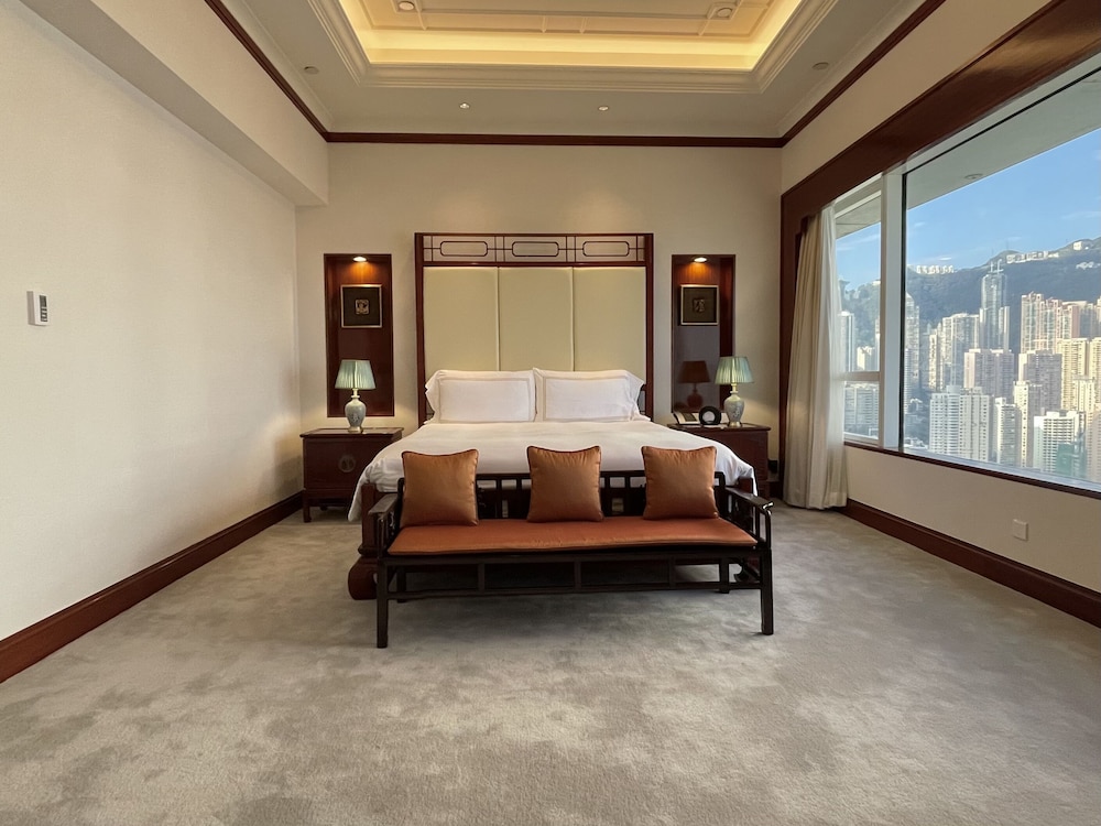 Conrad Hong Kong 14/74