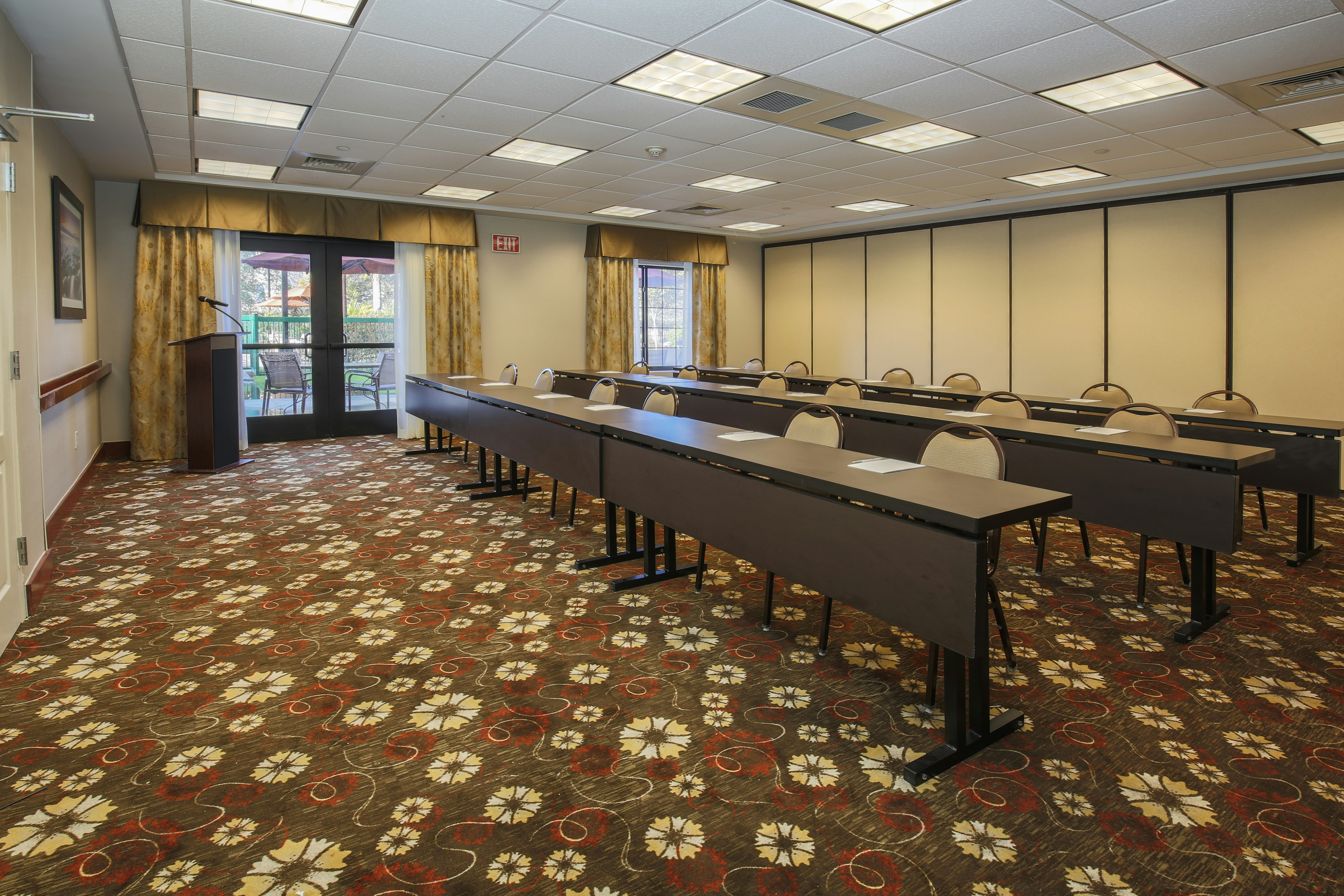 Hampton Inn & Suites Camarillo 36/39