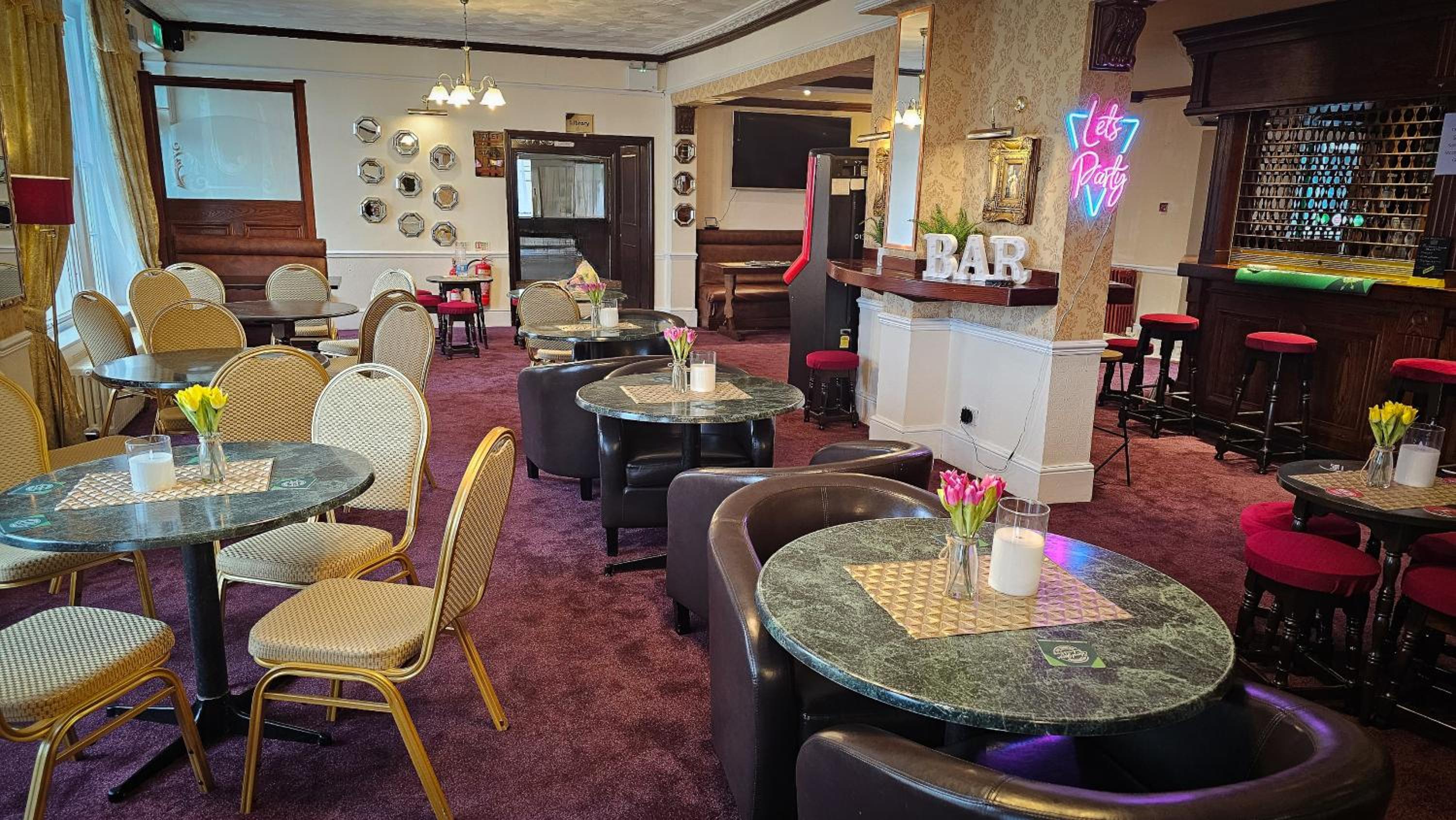 The Nelson Hotel 38/50