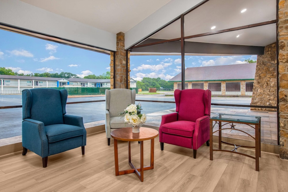 Days Inn By Wyndham Gatesville 31/41