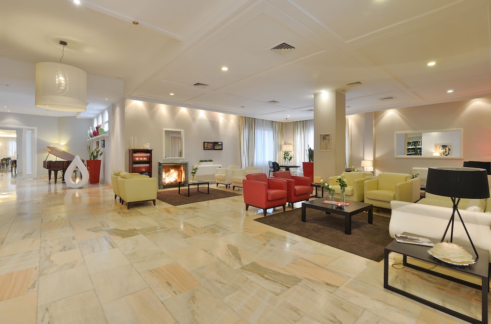 HOTEL CERERE 28/50