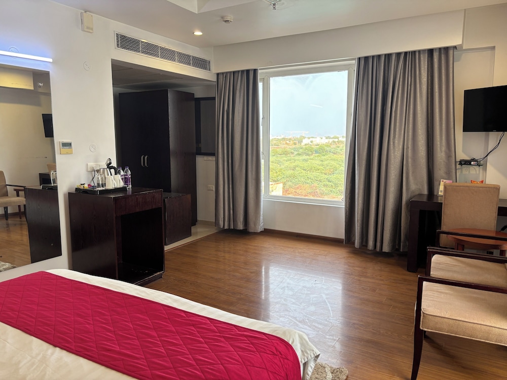 Triguna Clarks Inn Kurnool 15/29