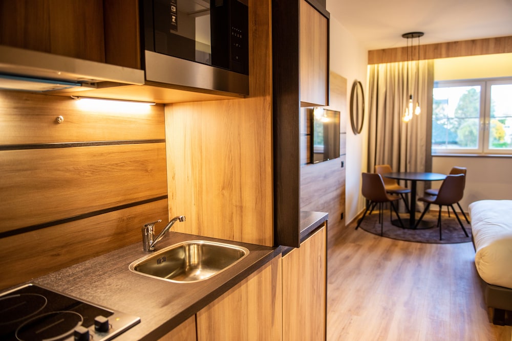 MERCURE HAN SUR LESSE 18/18