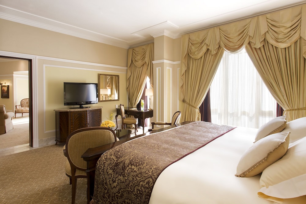 The Regency Hotel Kuwait 12/69