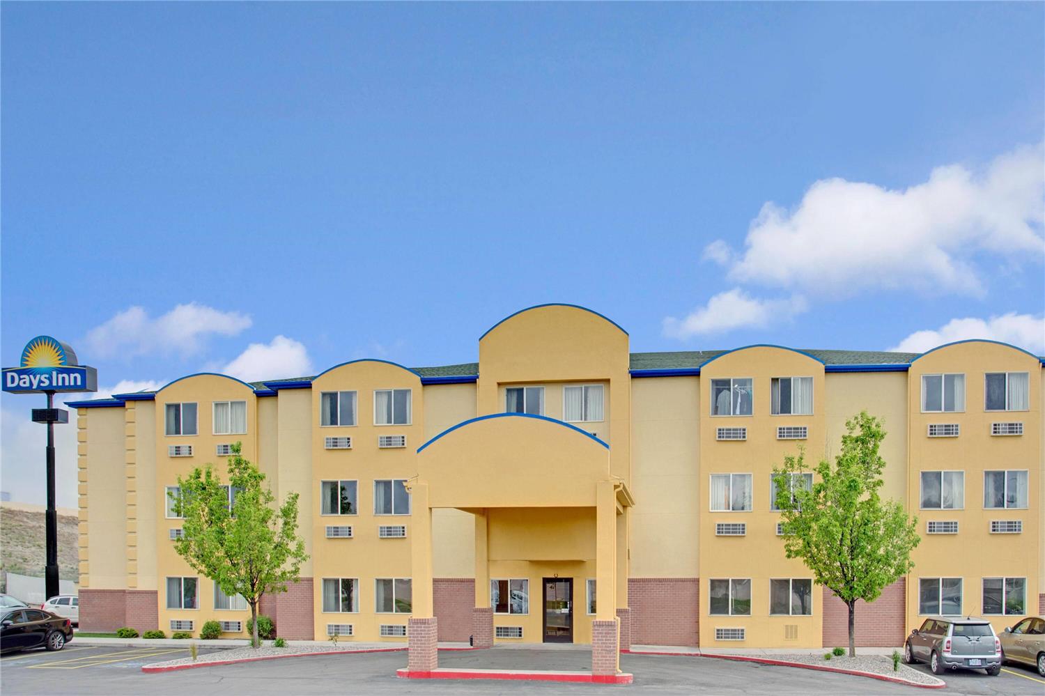Days Inn By Wyndham Lehi 2/26