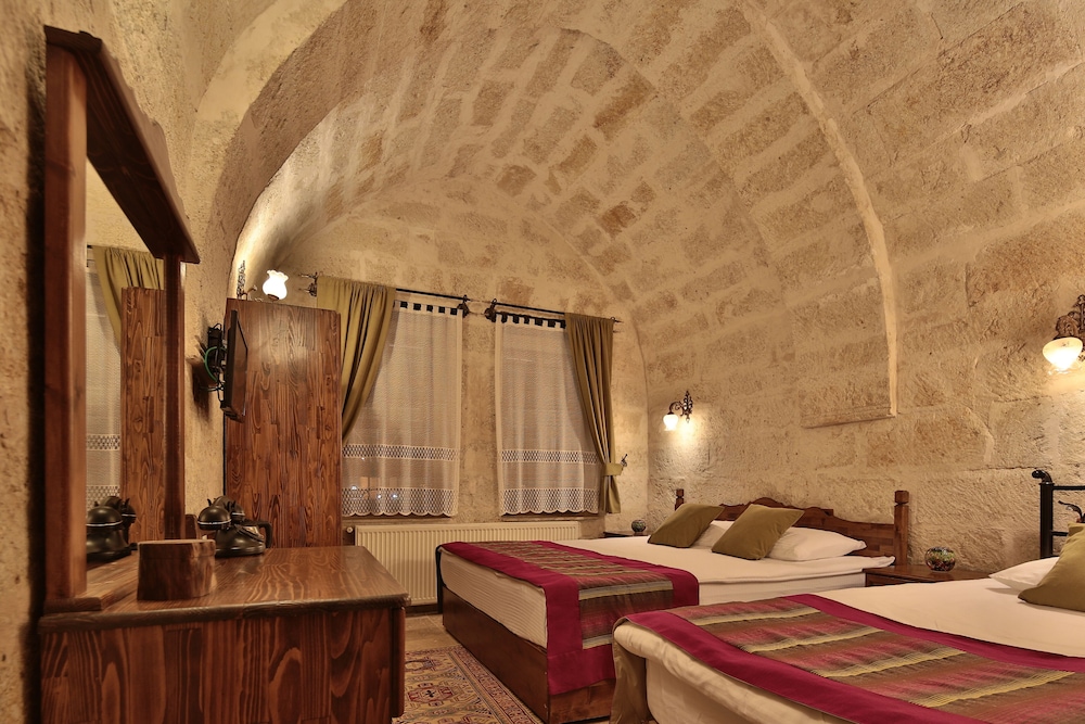 Elif Stone House 32/63