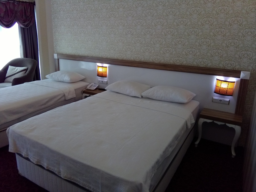 RMS Atlas Otel 4/23