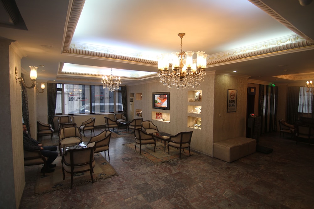 Grand Liza Hotel 29/49