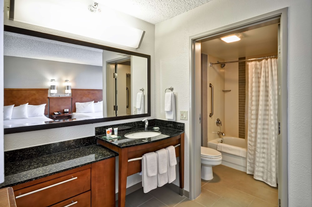 Hyatt Place Las Vegas 54/56