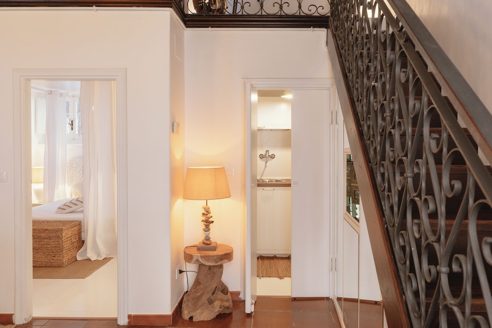 Navona Home 10/50