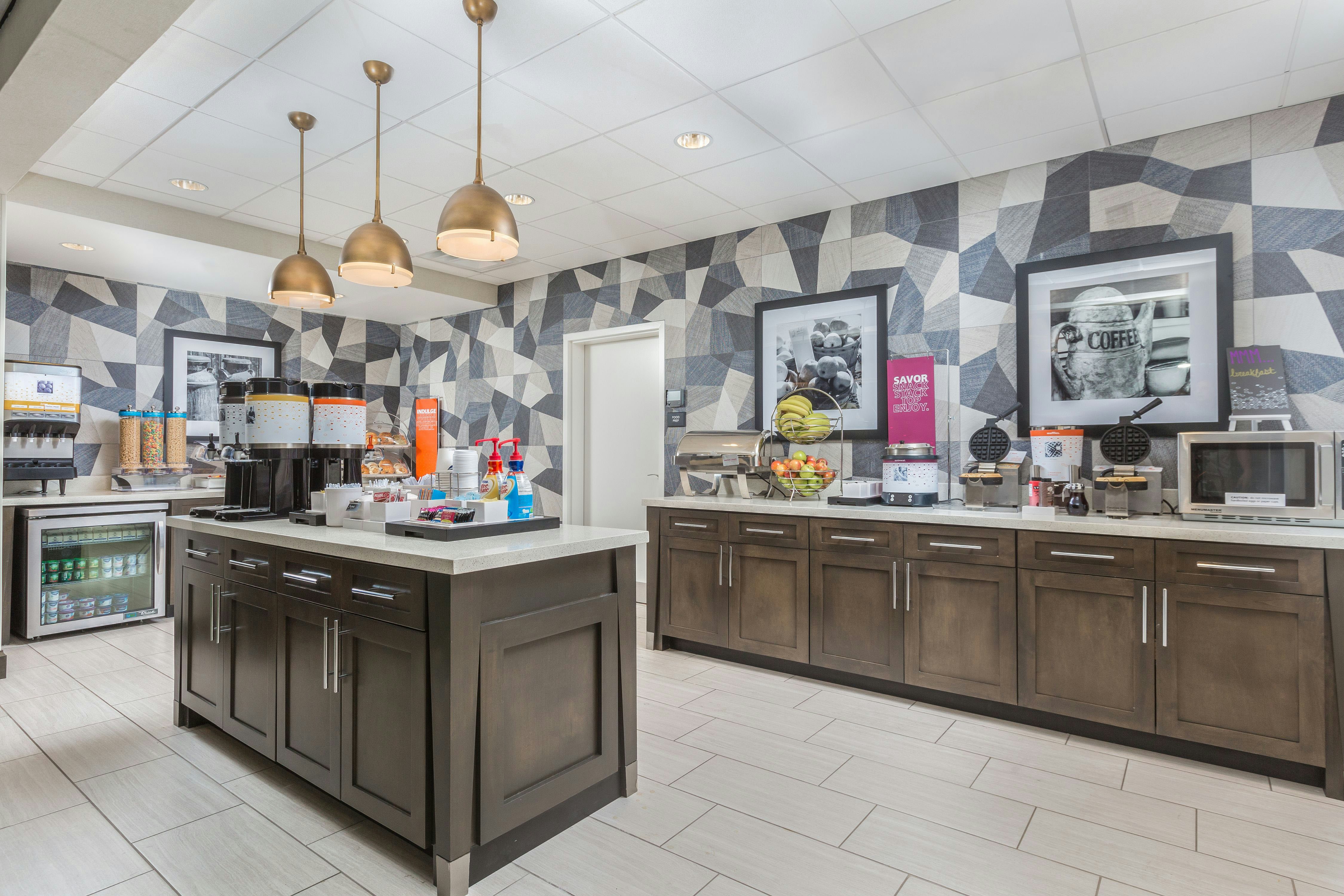 Hampton Inn & Suites Reno/Sparks 25/38