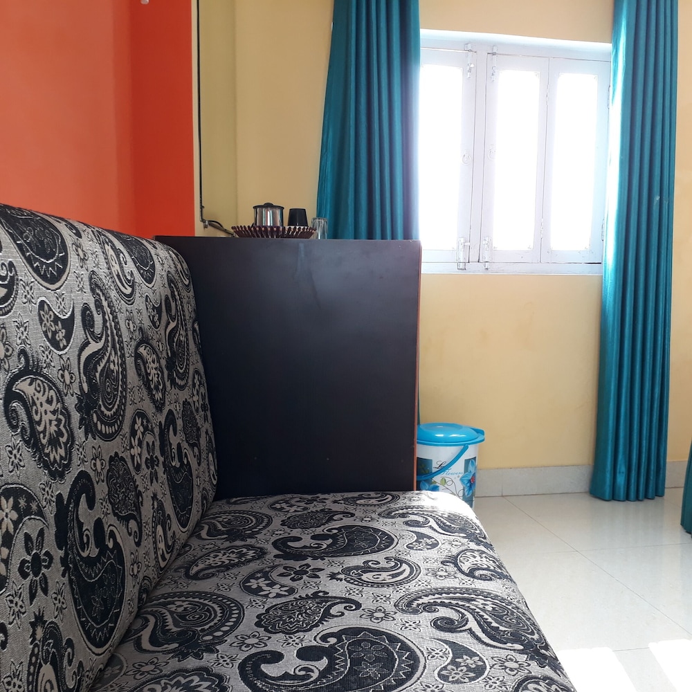Tara Guest House 28/68