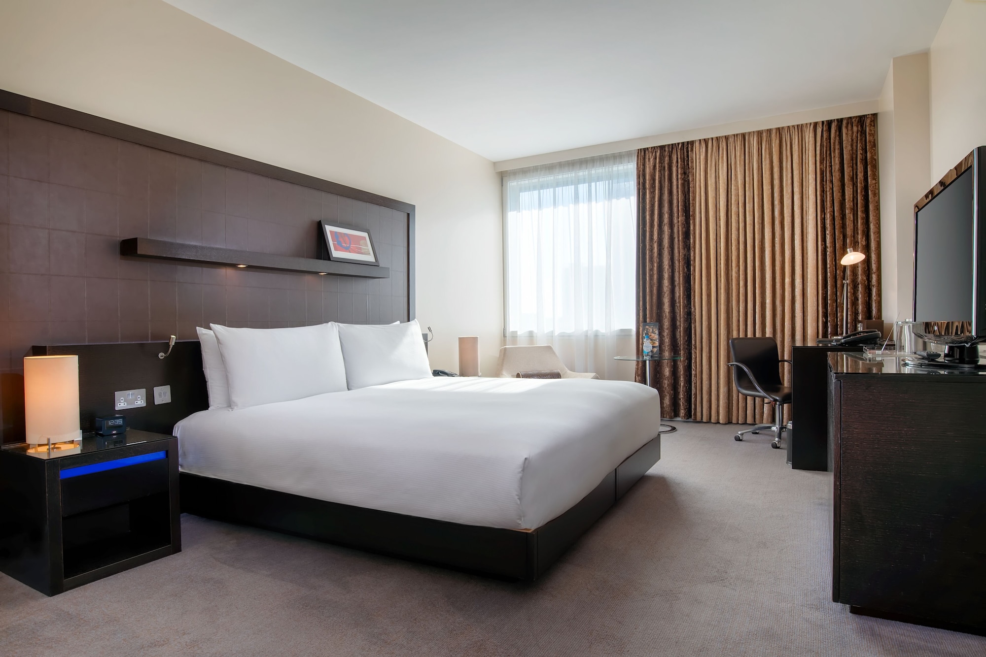 غرفة متصلة عائلية بسريرين مزدوجين بغرفتي نوم، Hilton London Canary Wharf 6/10
