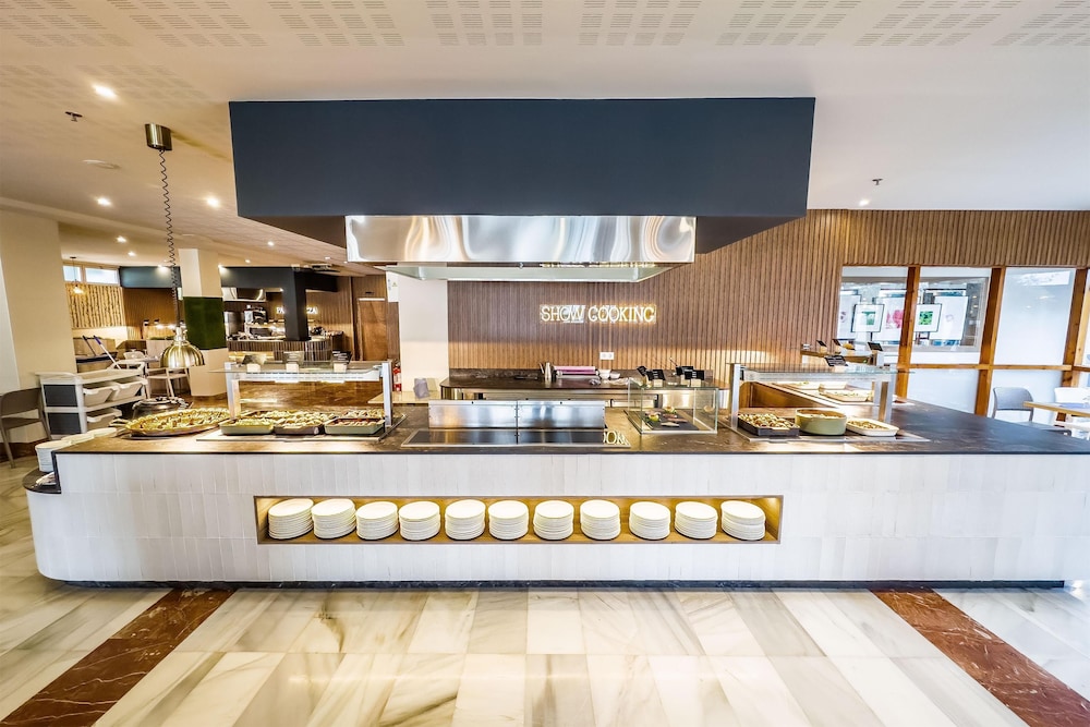 Hotel San Fermin by Dorobe 15/67