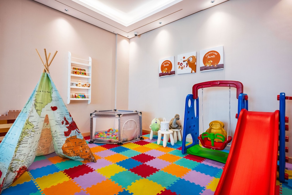 AYAS Hotel 33/36