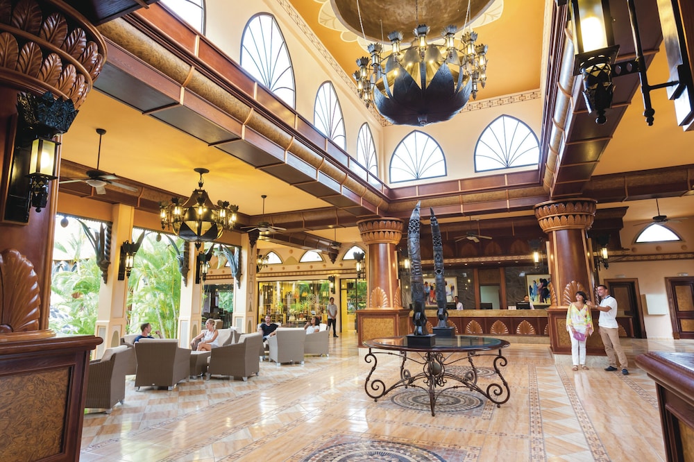Hotel Riu Funana