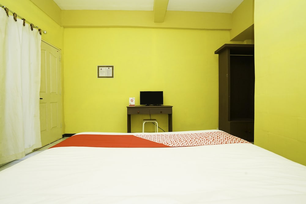 OYO 2493 Lotus Hotel Syariah 5/39