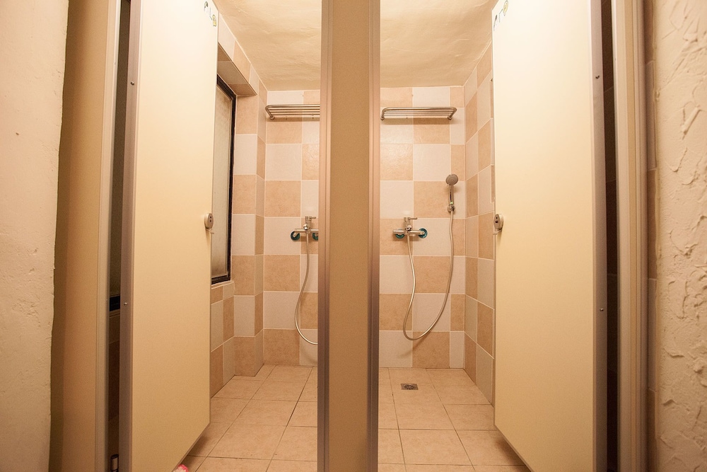 Female Dorm, Female Only, Standard