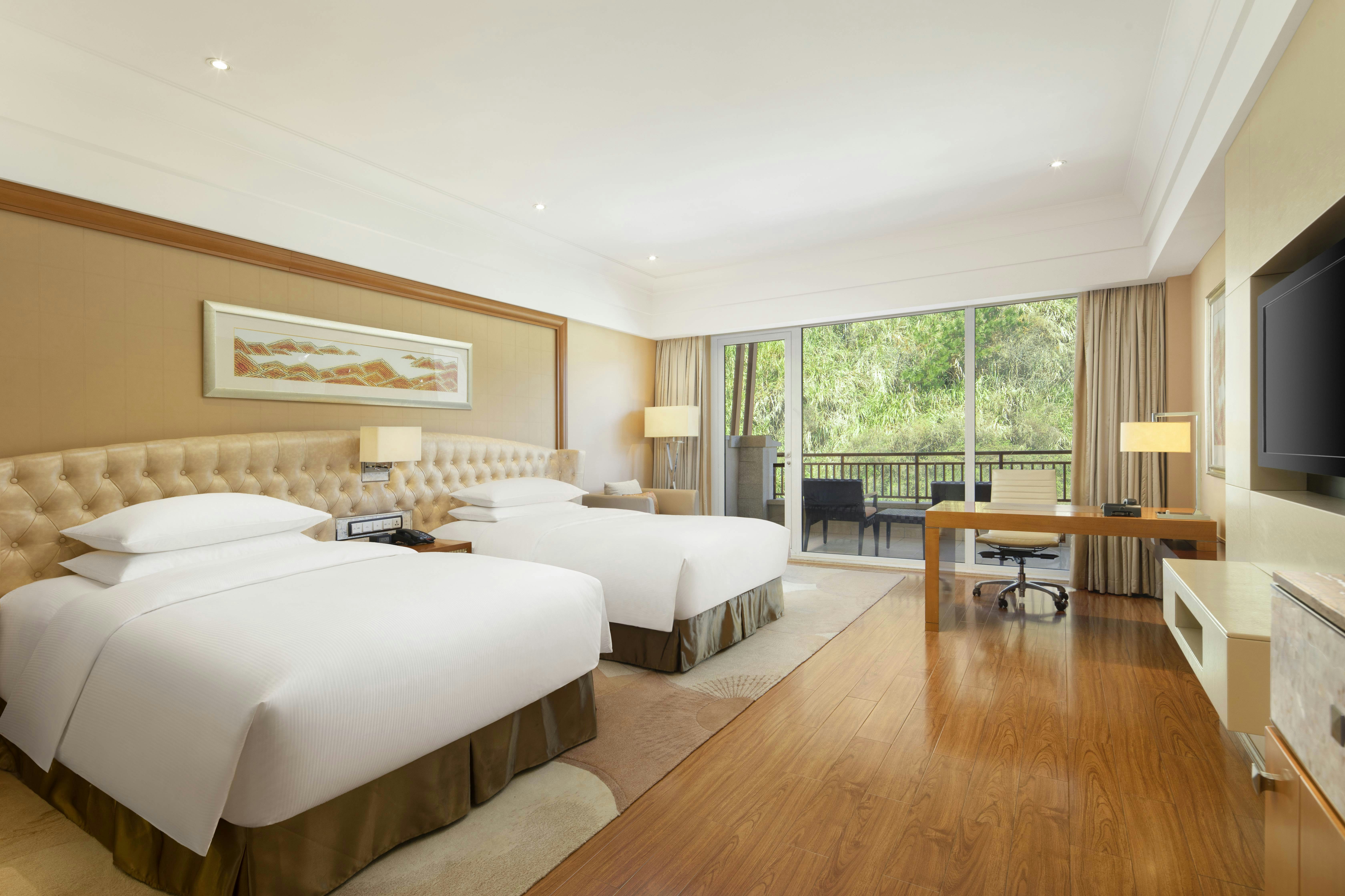 Deluxe, Twin Beds