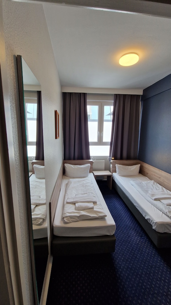 Hotel Mercedes Hamburg 14/48